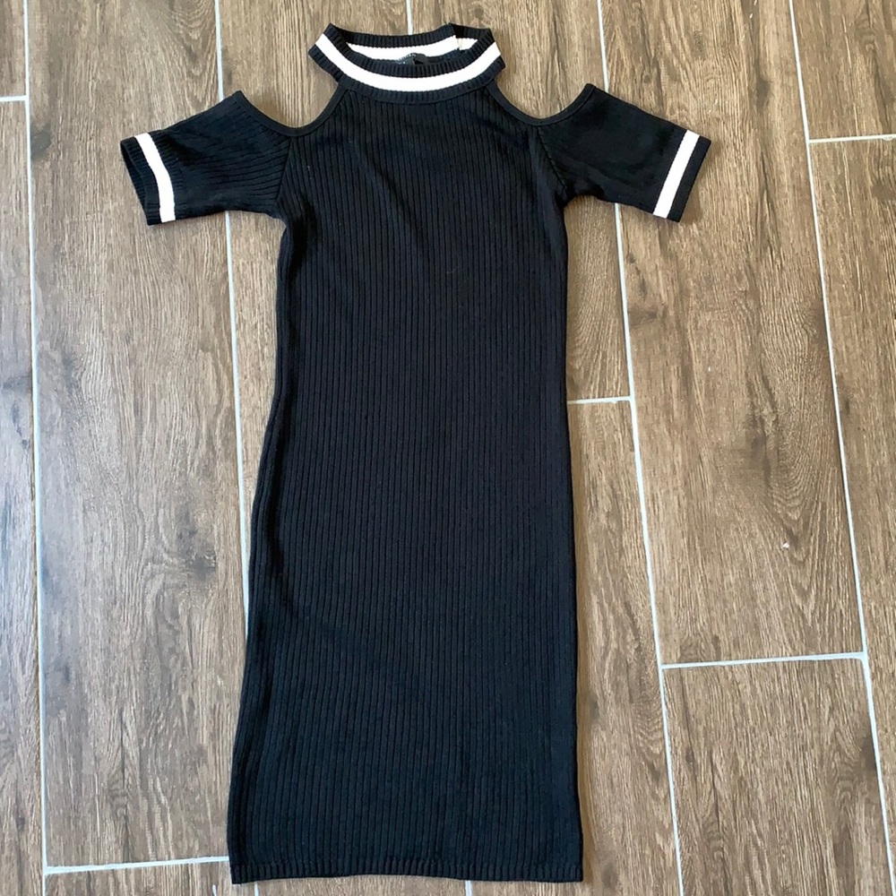 Forever21 Black Knit Bodycon Dress cutout shoulder